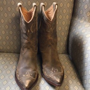 Old gringo cowboy boots